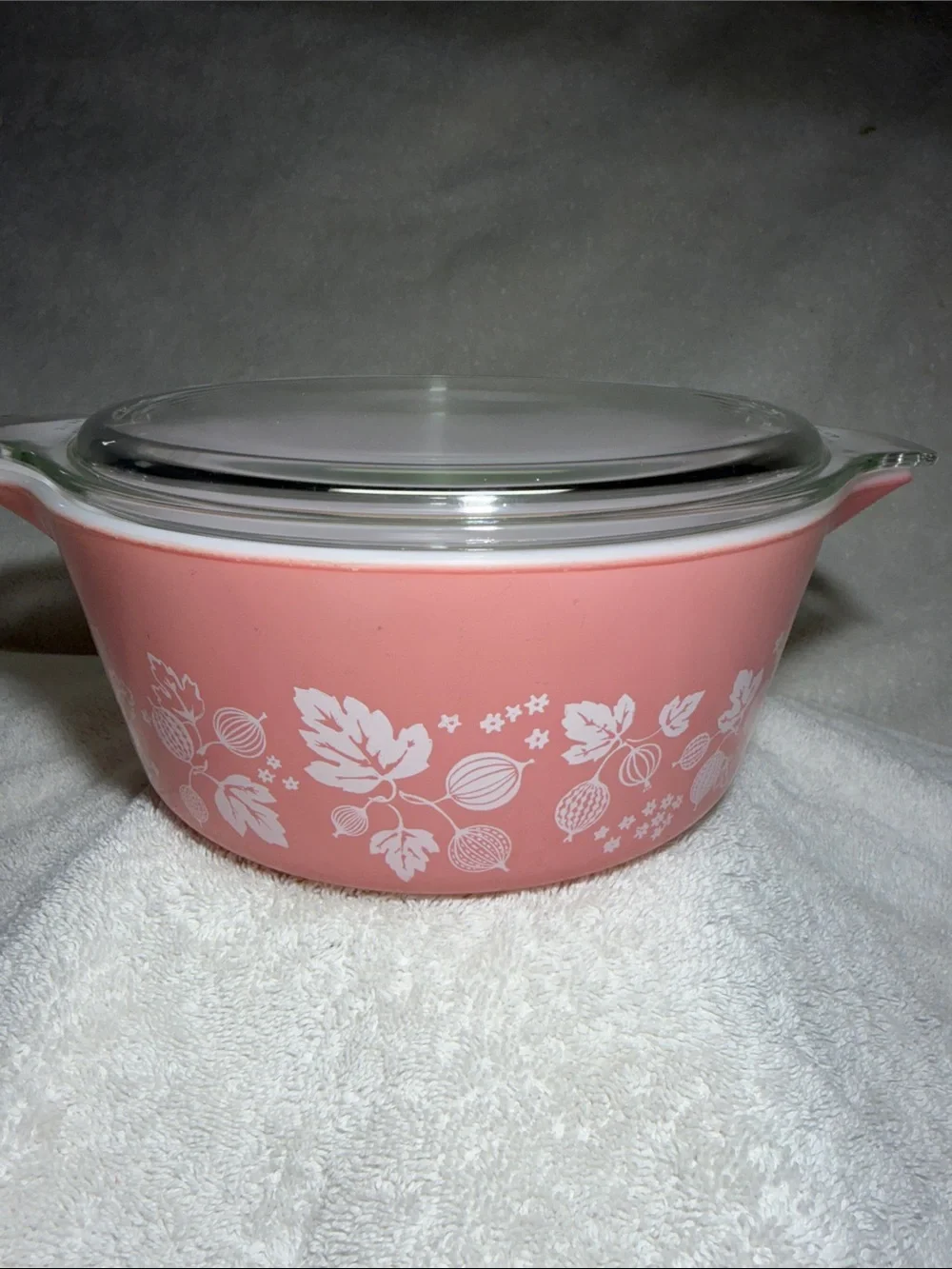 Pyrex Vintage Pink Gooseberry Pattern Covered Casserole Dish  #475-B 2 1/2 Quart